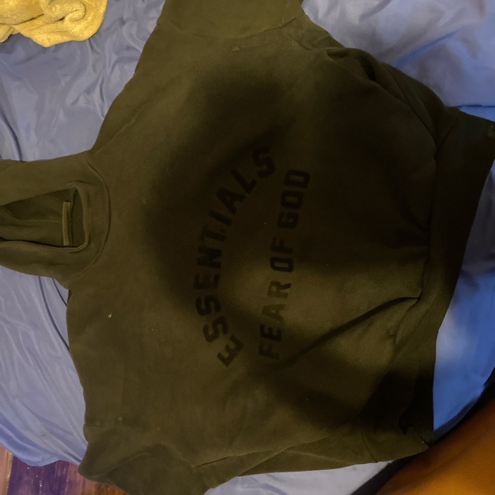 Fear of God Essentials Sweatshirt in Dark Olive